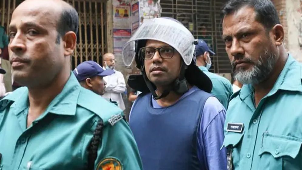 ইন্টারনেট বন্ধের বক্তব্য কাঠগড়ায় দাঁড়িয়ে শুনলেন পলক