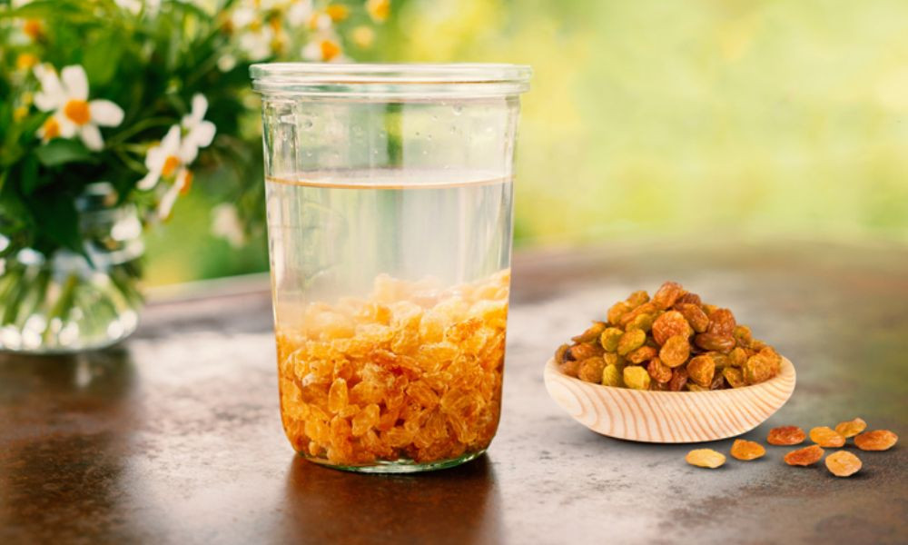 ভেজানো কিশমিশ: হজম ও শক্তির জন্য সহজ প্রাকৃতিক উপায়