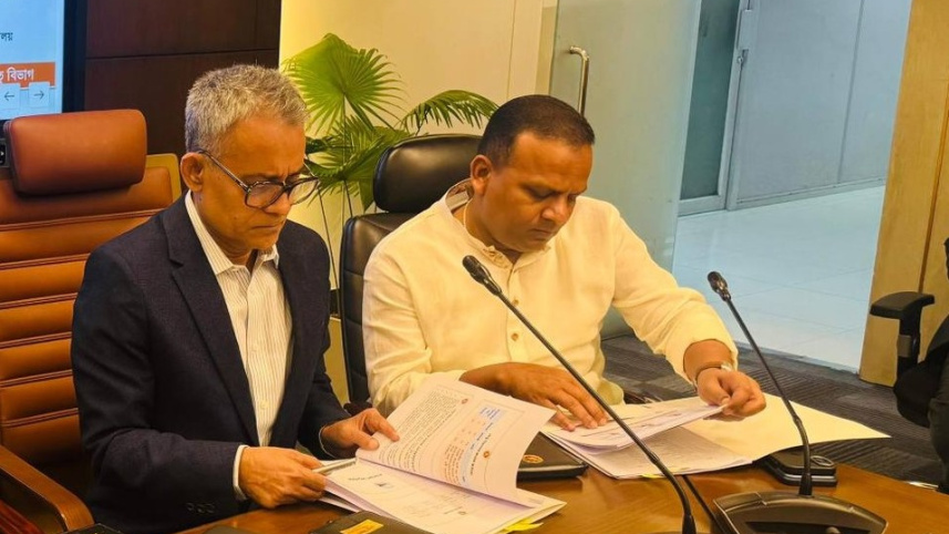 সড়কে সমঝোতার ভিত্তিতে টাকা নেওয়া চাঁদা নয়, বাধ্য করা হলে চাঁদা: সড়ক পরিবহন মন্ত্রী